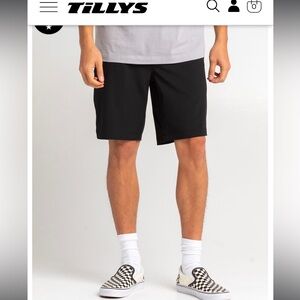 NWT RSQ Men’s Black Mid-Length Chino Shorts